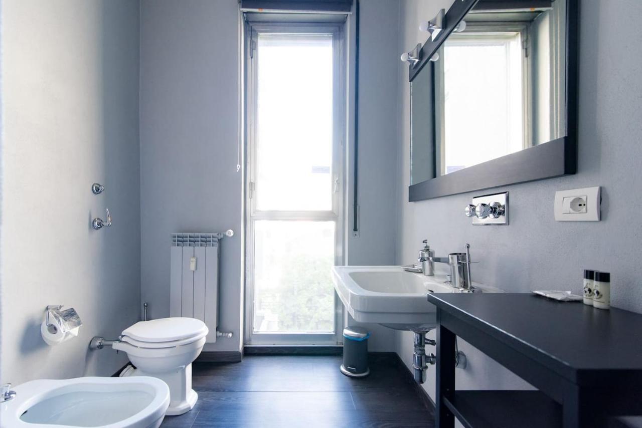 Via Mentana 32 - The House Of Travelers Apartment Como Exterior photo