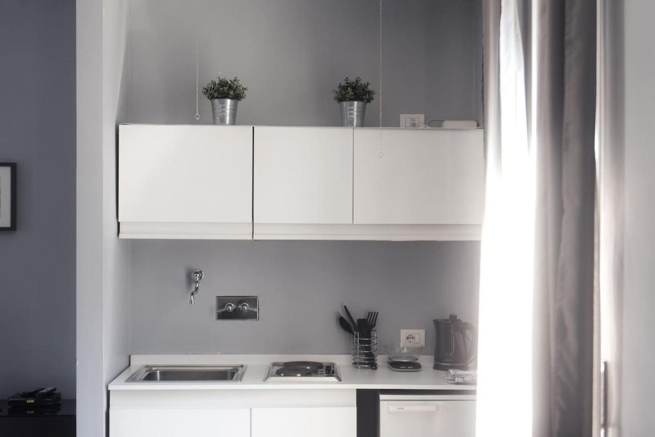 Via Mentana 32 - The House Of Travelers Apartment Como Exterior photo