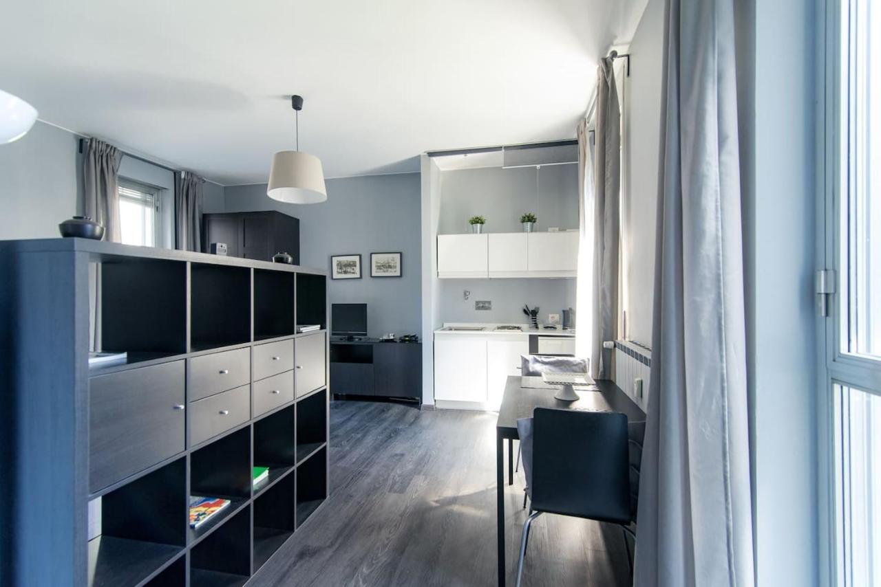 Via Mentana 32 - The House Of Travelers Apartment Como Exterior photo